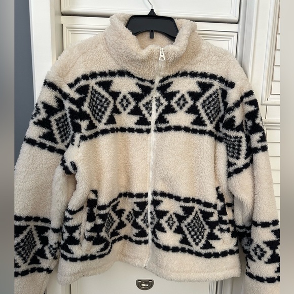 Lucky Brand Jackets & Blazers - Lucky Brand Cream and Black Fleece Jacket size Large NWOT